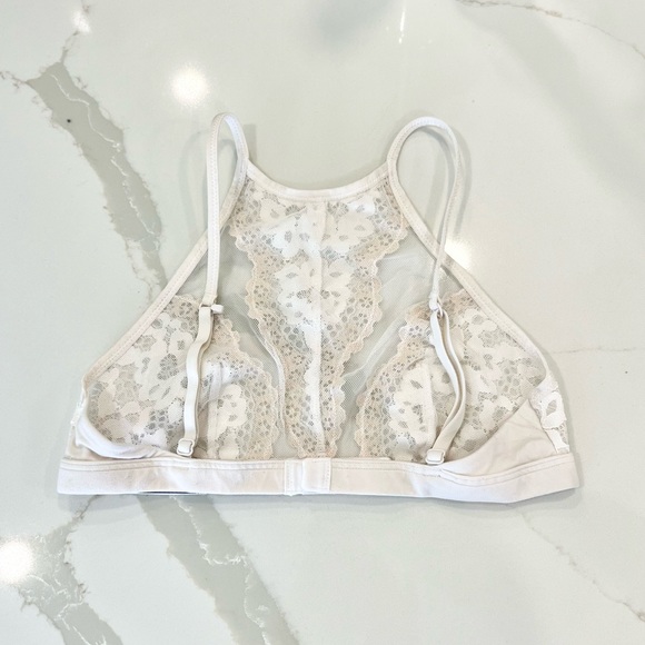 Victoria's Secret Body by Victoria High Neck Halter Bralette White XS NWOT - Picture 2 of 2